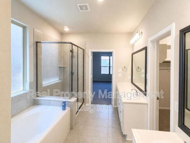 Building Photo - 5601 Portola Ln