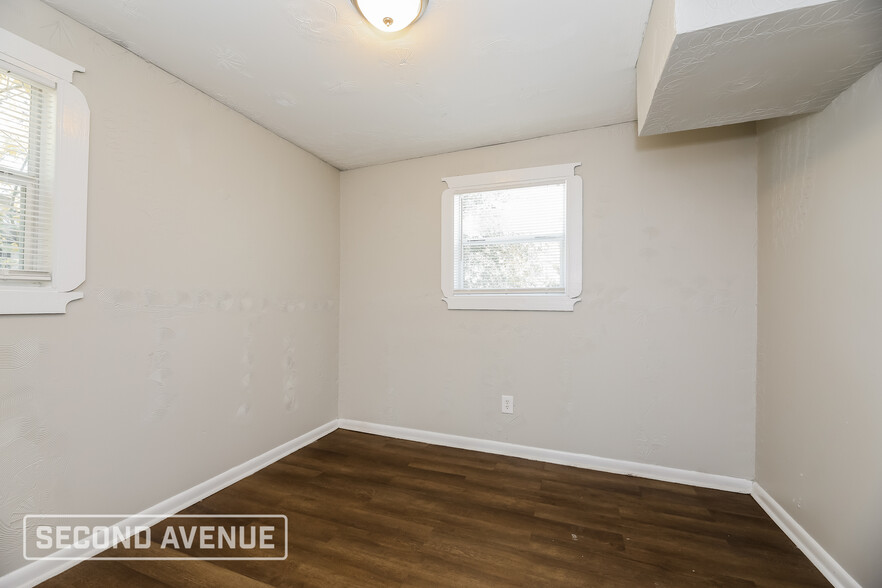 Building Photo - 4640 Suray Ave