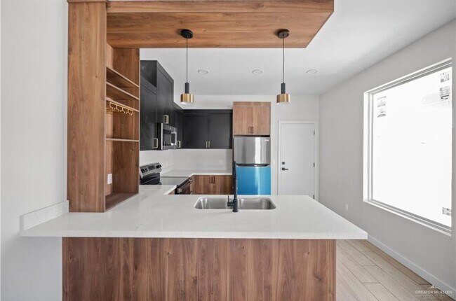 Building Photo - 1406 S Michigan St