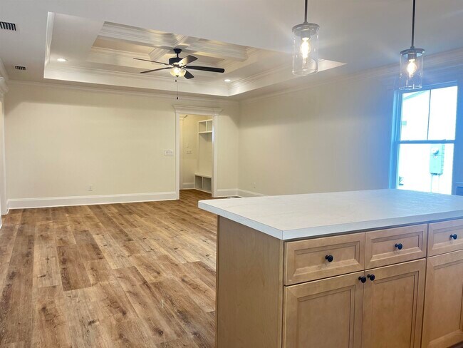 Building Photo - 31 Klickitat Dr