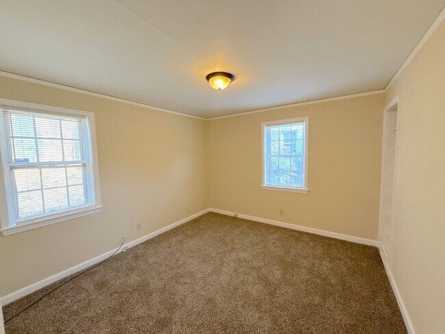 Building Photo - 3240 N Waynoka Cir