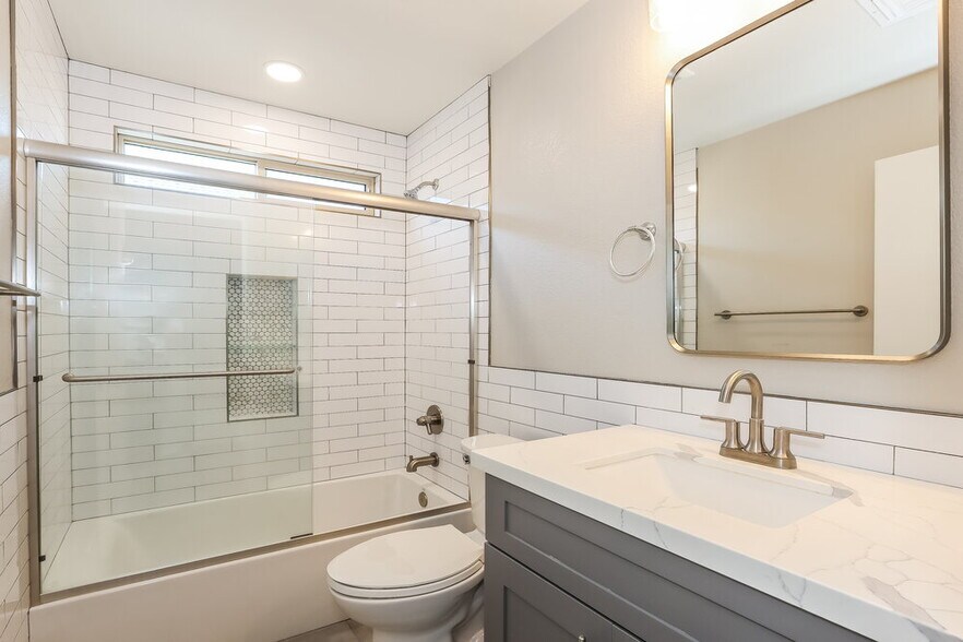 Building Photo - 10857 E Carol Ave