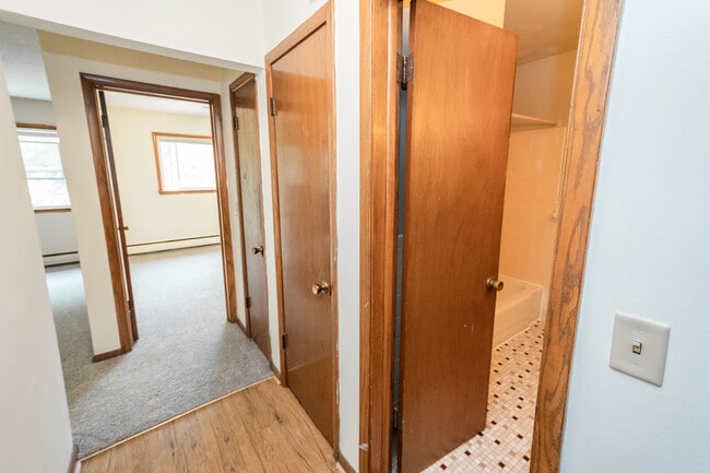 Floorplan - Sixth Street NE Apartments