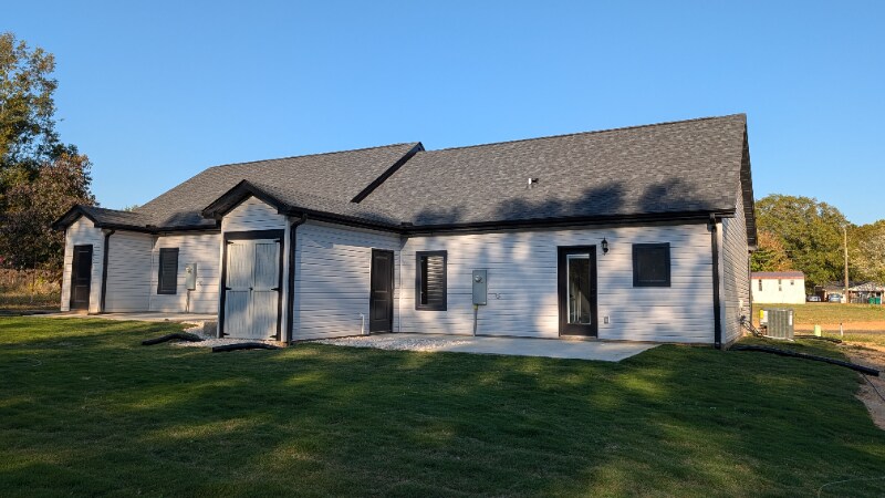 Building Photo - 115 Anile St