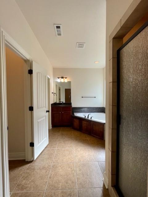 Building Photo - 4502 SW Swinton Dr