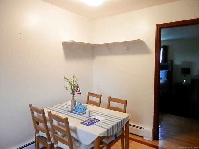 Building Photo - 47 Fort Hill Ave