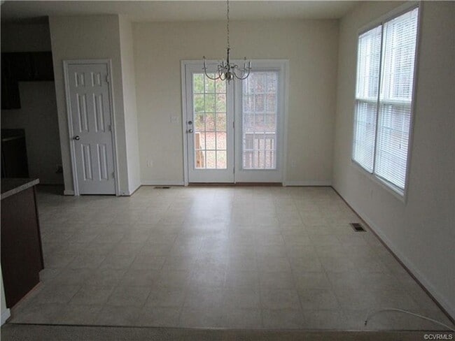 Building Photo - Beautiful West End 2-Story 4 Bedroom Colonial Home