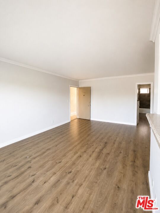 Building Photo - 1030 N Orange Grove Ave
