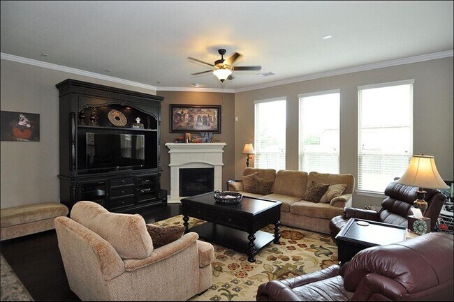 Building Photo - 14534 Castle Cove Ln