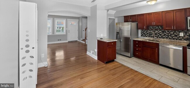 Building Photo - 8303 Ridgely Oak Rd