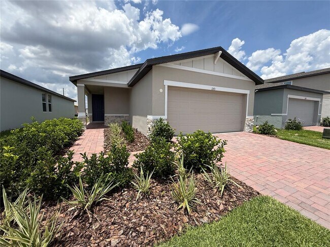 Building Photo - 1373 Current Pl