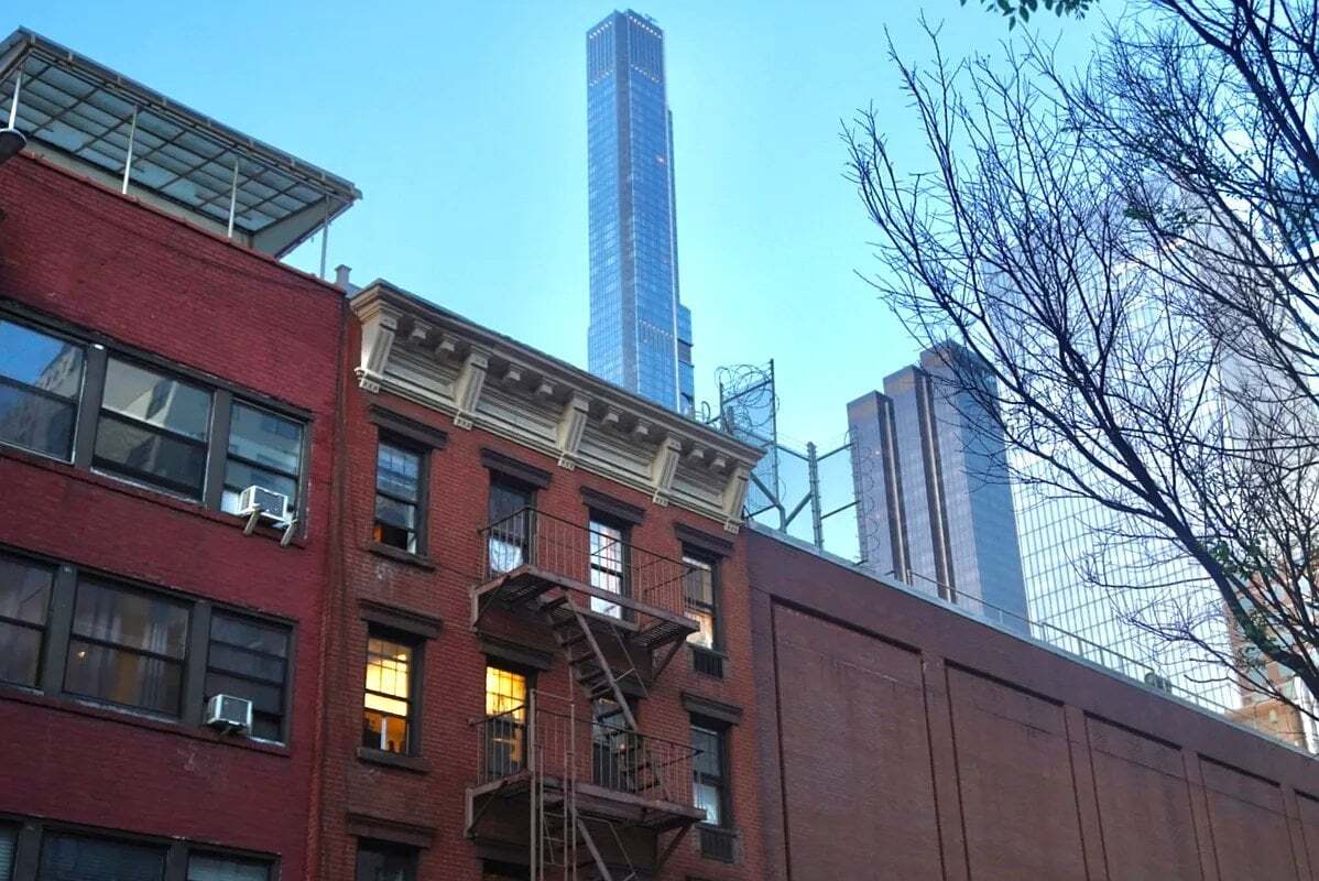 Building Photo - 345 W 53rd St