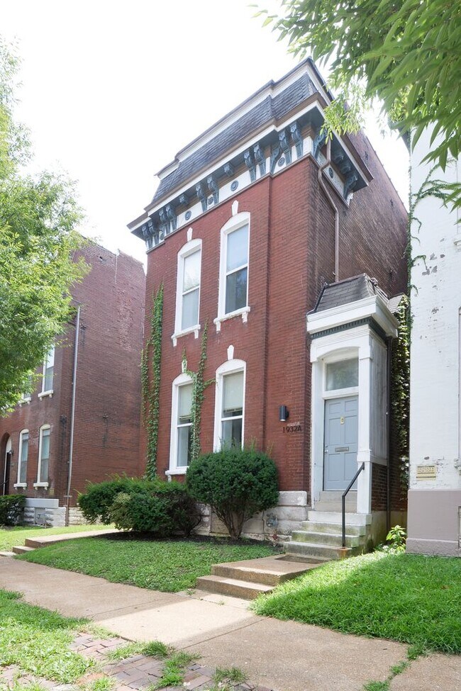 Building Photo - 1932 Senate St