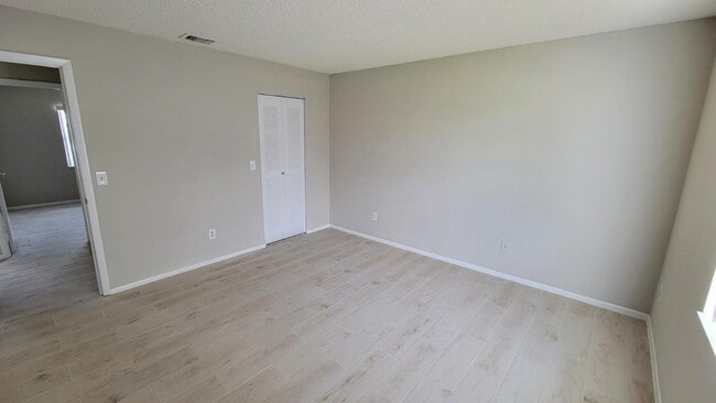 Building Photo - 129 Las Brisas Way