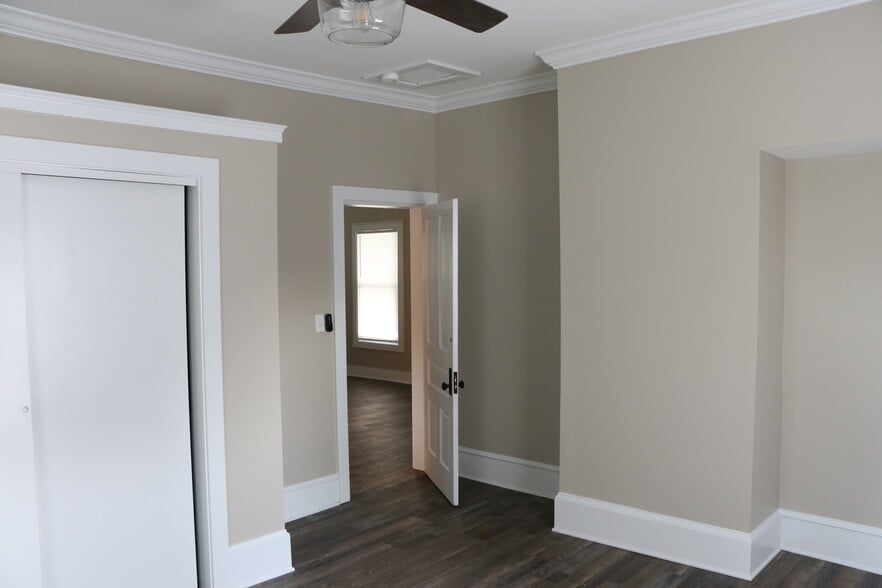 Building Photo - 1426 Harvey St