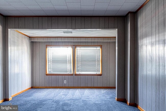 Building Photo - 111 W Saylor St