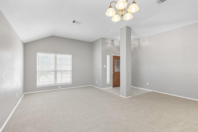 Building Photo - 257 Firwood N