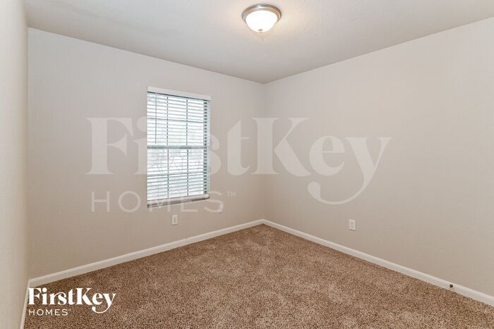 Building Photo - 15114 Blue Creek Ranch Dr