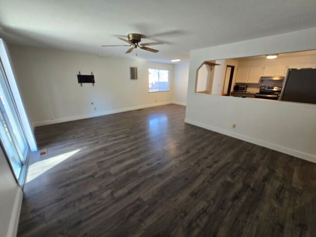 Building Photo - Cozy Home in Northwest Reno Conveniently Located!