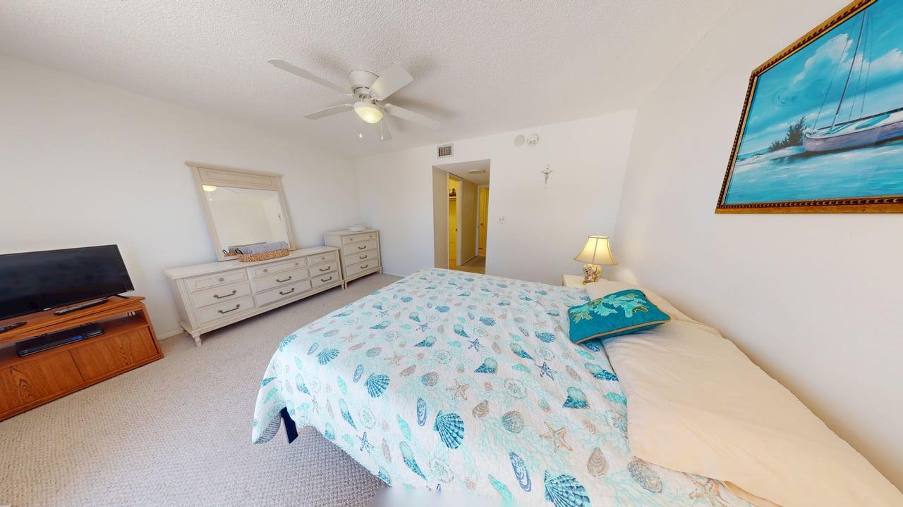 Building Photo - 5500 Ocean Shore Blvd