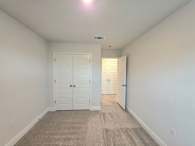 Building Photo - 4006 Pendragon Cir