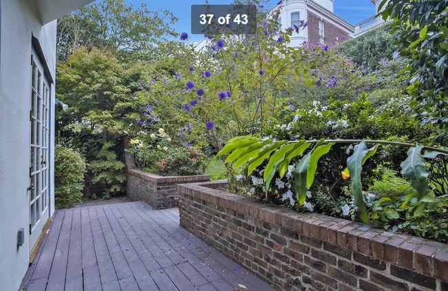 Building Photo - 2025 Jackson St