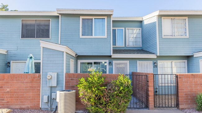 Building Photo - 2301 E University Dr