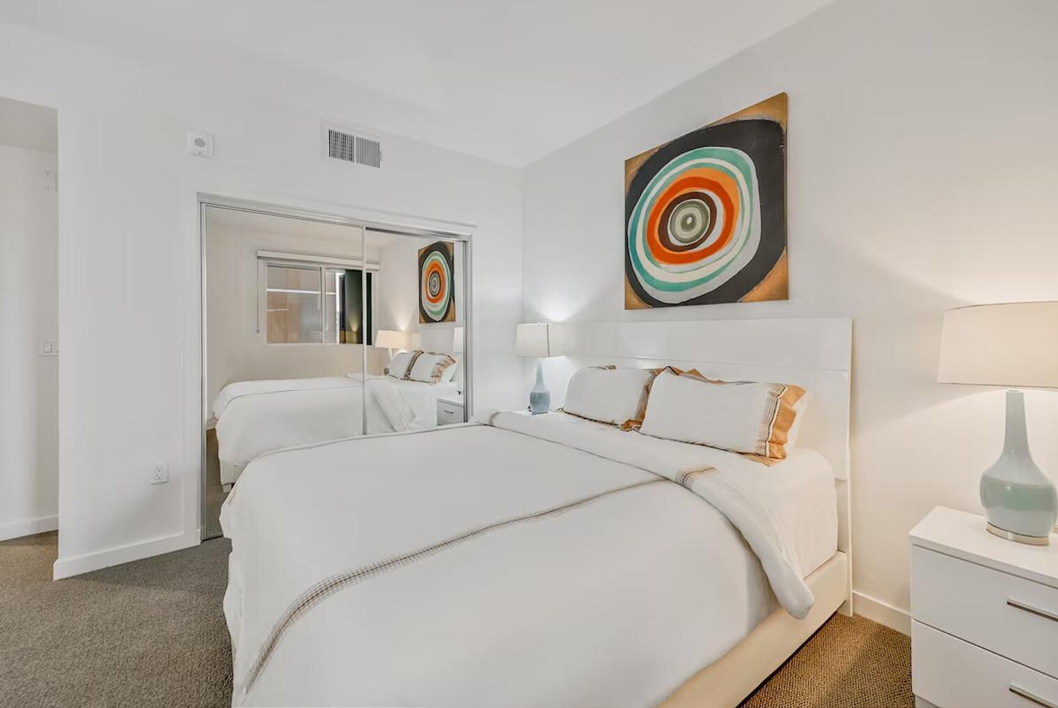 Building Photo - 375 Camino De La Reina