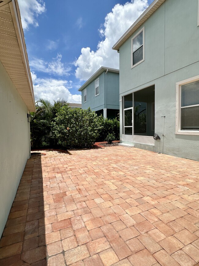 Building Photo - 6157 Castleton Hollow Rd