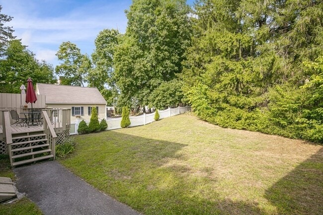 Building Photo - 159 Bedford St