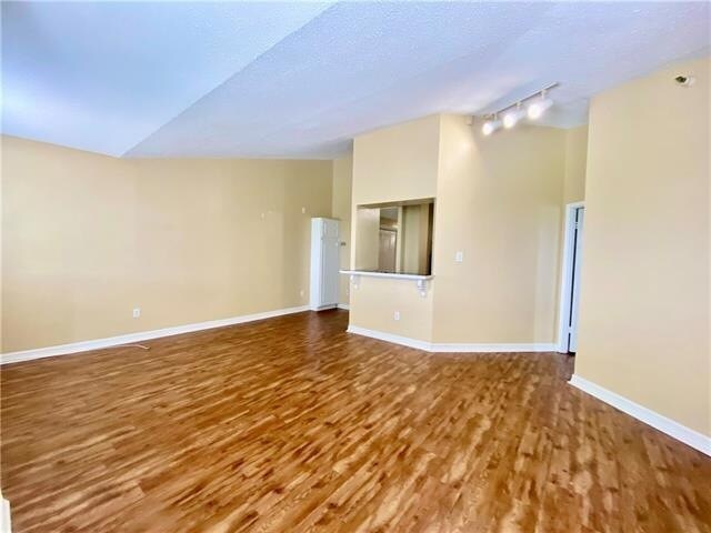 Building Photo - 11550 Southfork Ave