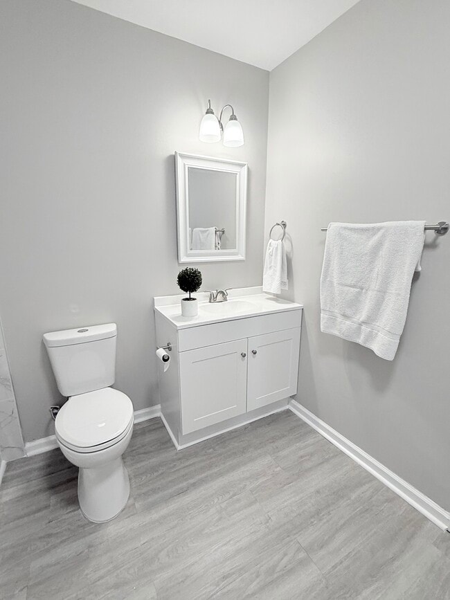 Building Photo - 620 Scott St