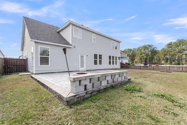 Building Photo - 316 Beachgrass Ln