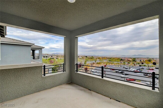 Building Photo - 318 Wind Poppy St