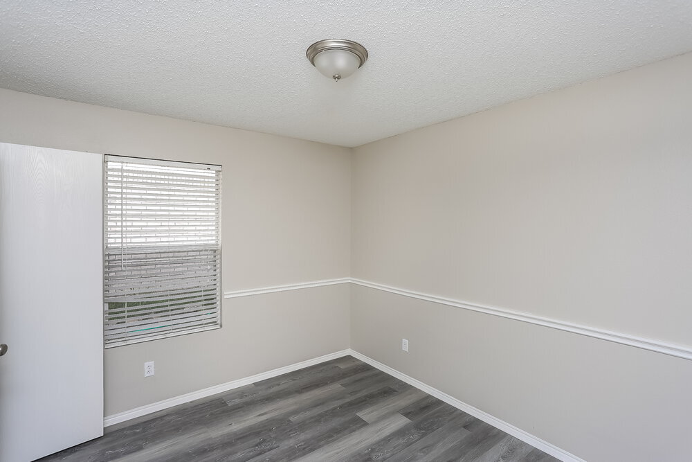 Building Photo - 8757 Garden Springs Dr