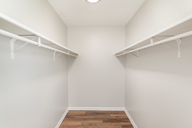 Building Photo - 216 Orchard Trace Ln