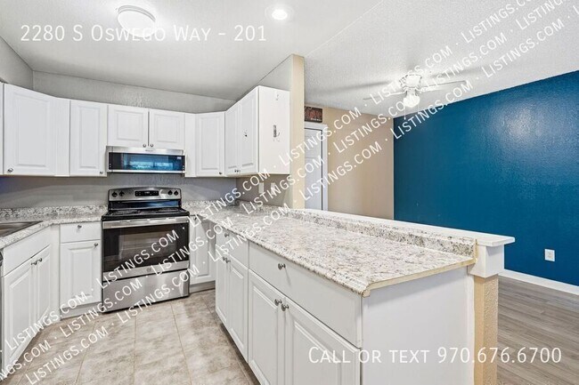 Building Photo - 2280 S Oswego Way