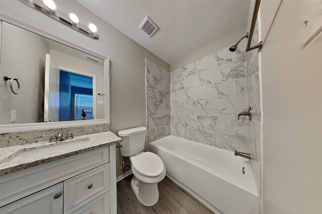 Building Photo - 19710 Twisted Creek Dr