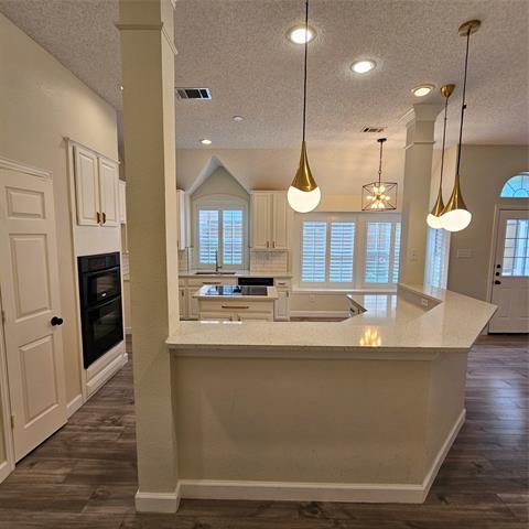 Building Photo - 2817 Oleander Dr