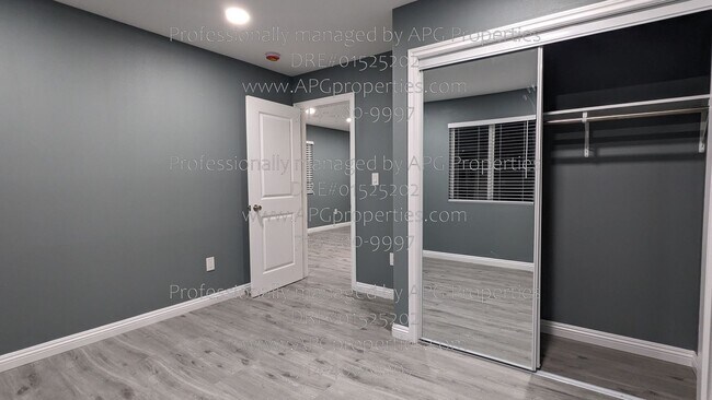 Building Photo - 7432 Franklin St