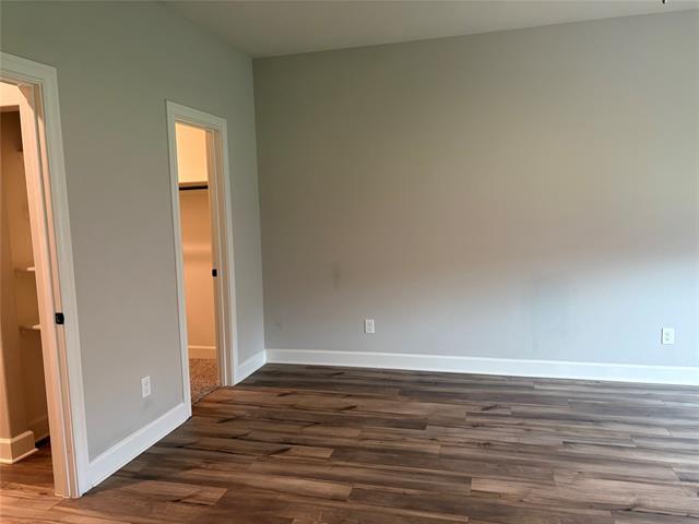 Building Photo - 608 Brookside Dr