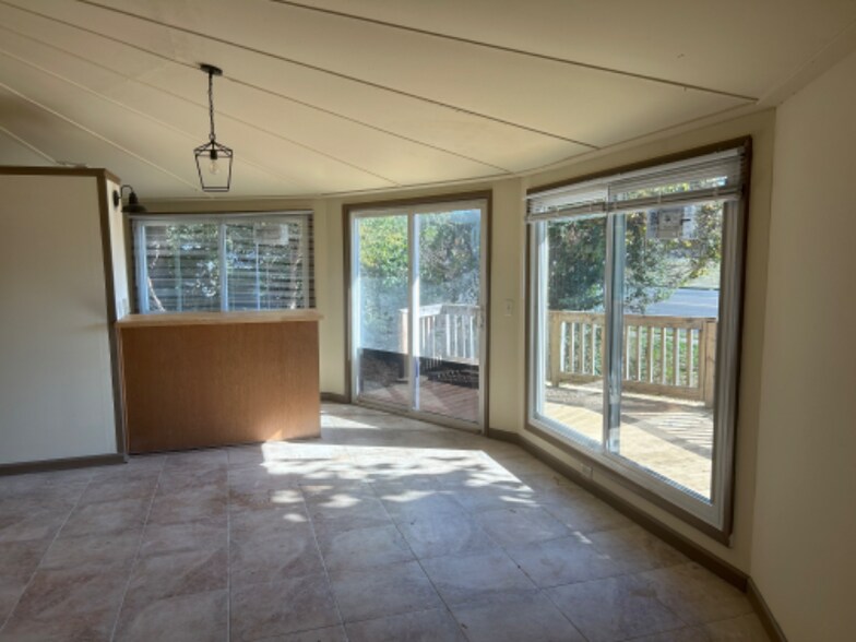 Building Photo - 428 Medical Pky