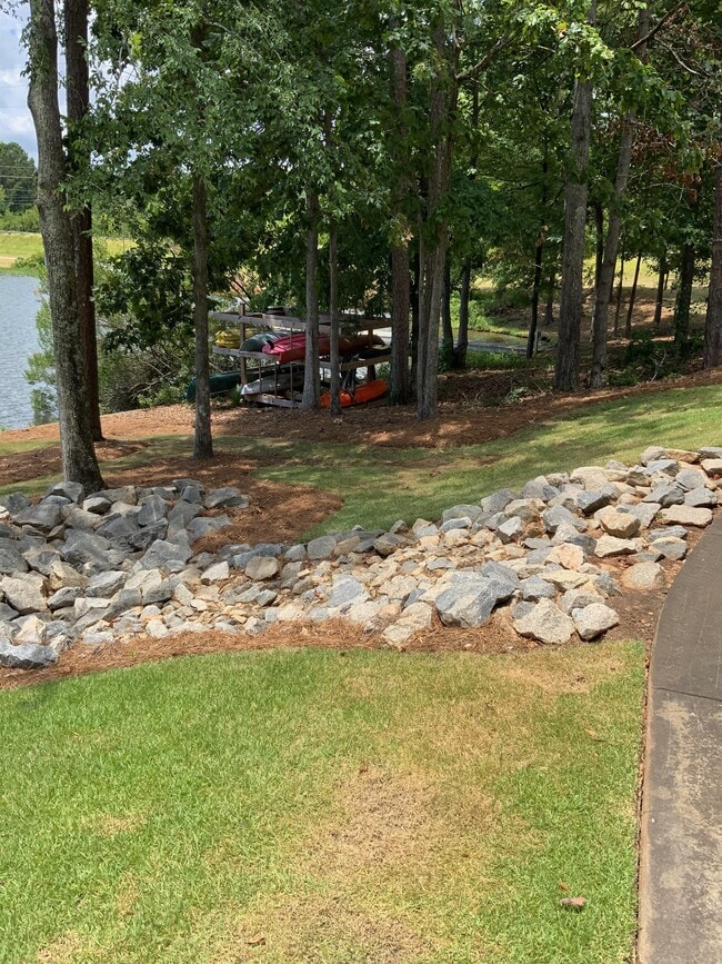 Building Photo - 501 Port Laz Ln