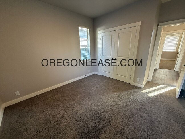 Building Photo - 3bed 2bath Cal Young Area home