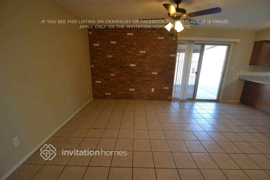 Building Photo - 4220 W Mission Ln