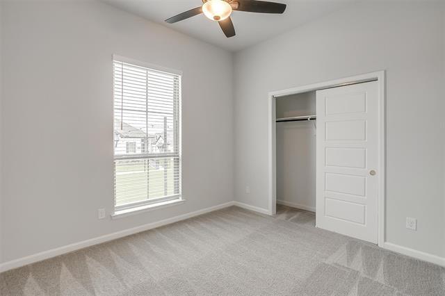 Building Photo - 6138 Lavanda Ave