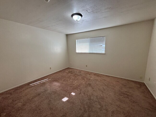 Building Photo - 4196 Savannah Ln