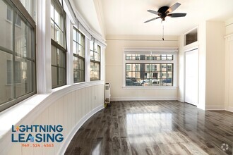 Building Photo - 1732-1733 Wilton Pl