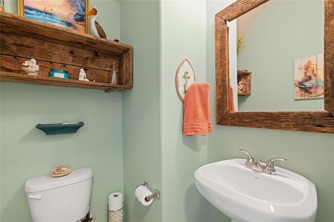 Building Photo - 304 Quarry Ln