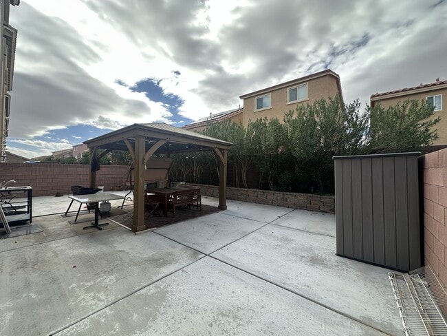 Building Photo - 8125 Crimson Creek Ct